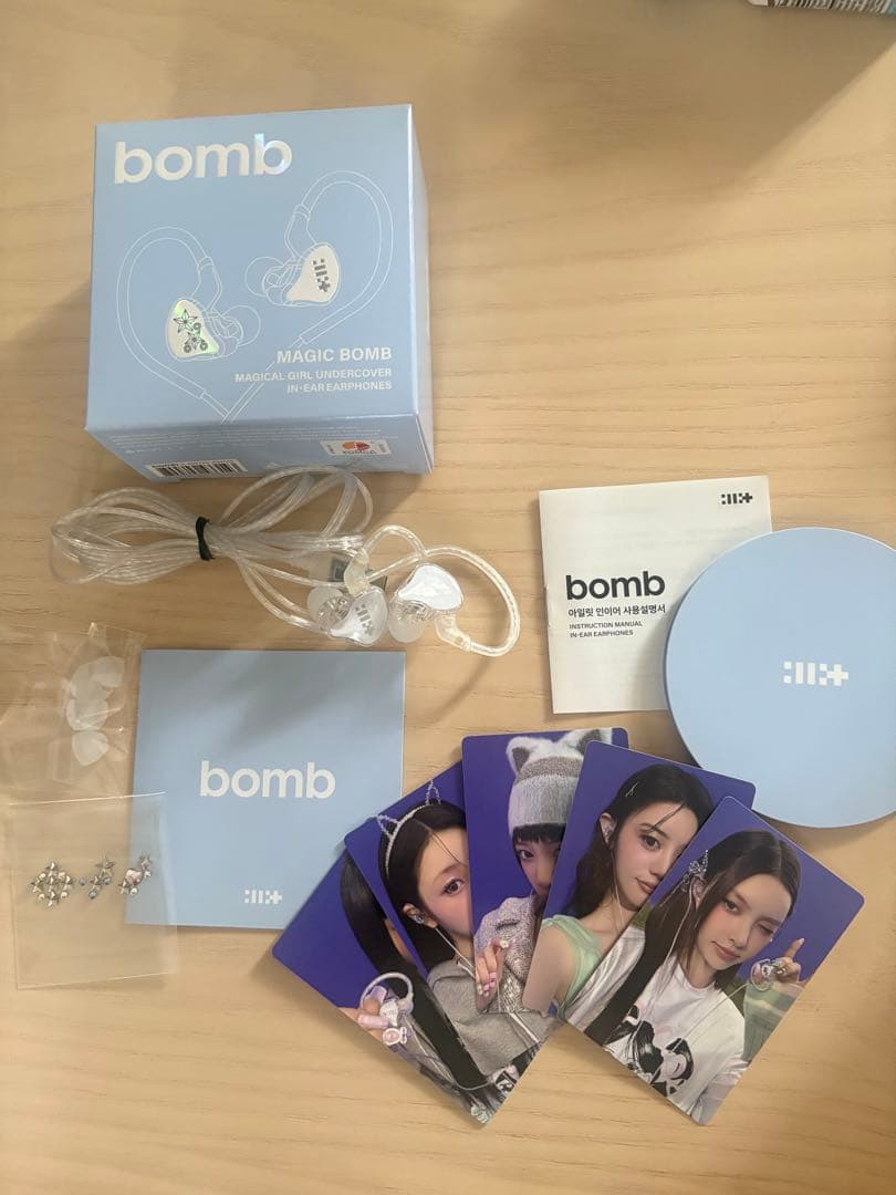 ILLIT アイリットbomb Merch ver イヤモニ風イヤホン CD ILLIT