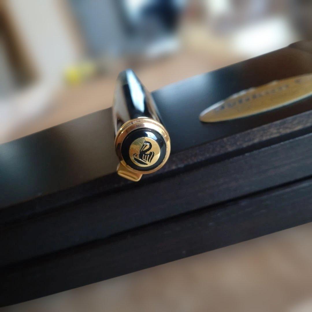 Pelican ペリカン ／ペン入れ（150年記念）＆万年筆