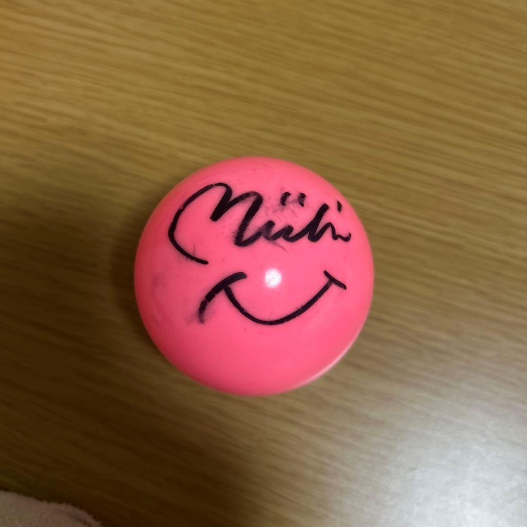 サインボール NiziUミイヒちゃん(MIIHI) - メルカリ