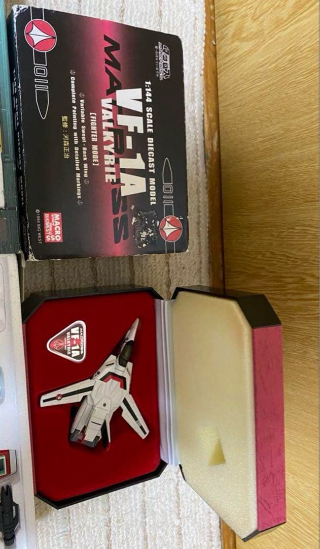 超合金GD-26可動と超合金可動GD28とVF-1Aとサイバーバース