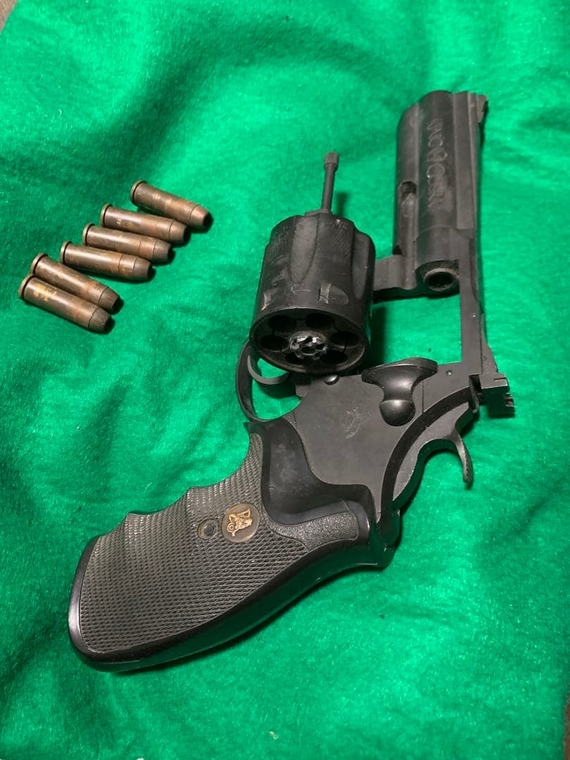 モデルガン　キングコブラ　ヘビーウェイト　リボルバー シリンダー回転機構付き