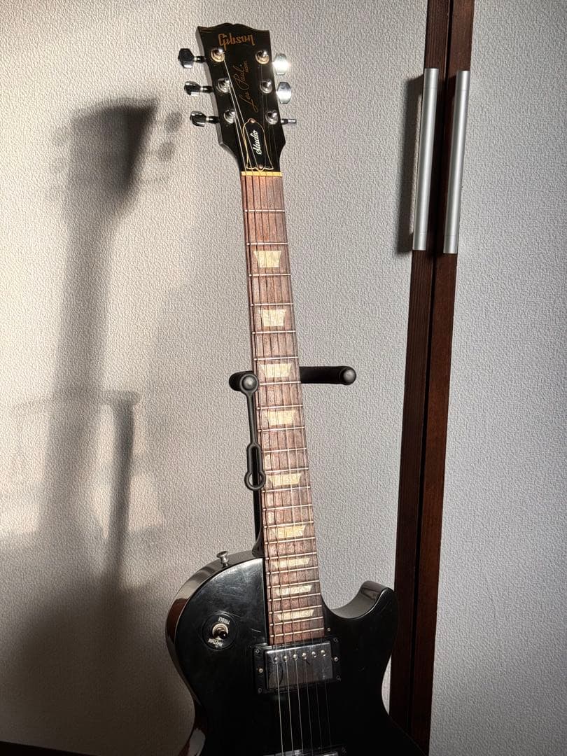 Gibson レスポールスタジオ｜ネック修理済・演奏問題なし - メルカリ