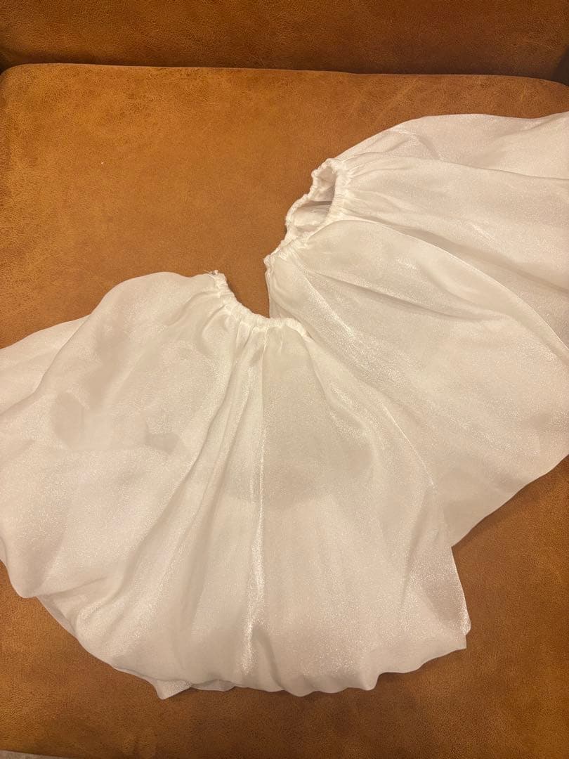 【egm】ドレスプロダクション オーガンジーサテンパフスリーブ（W260）