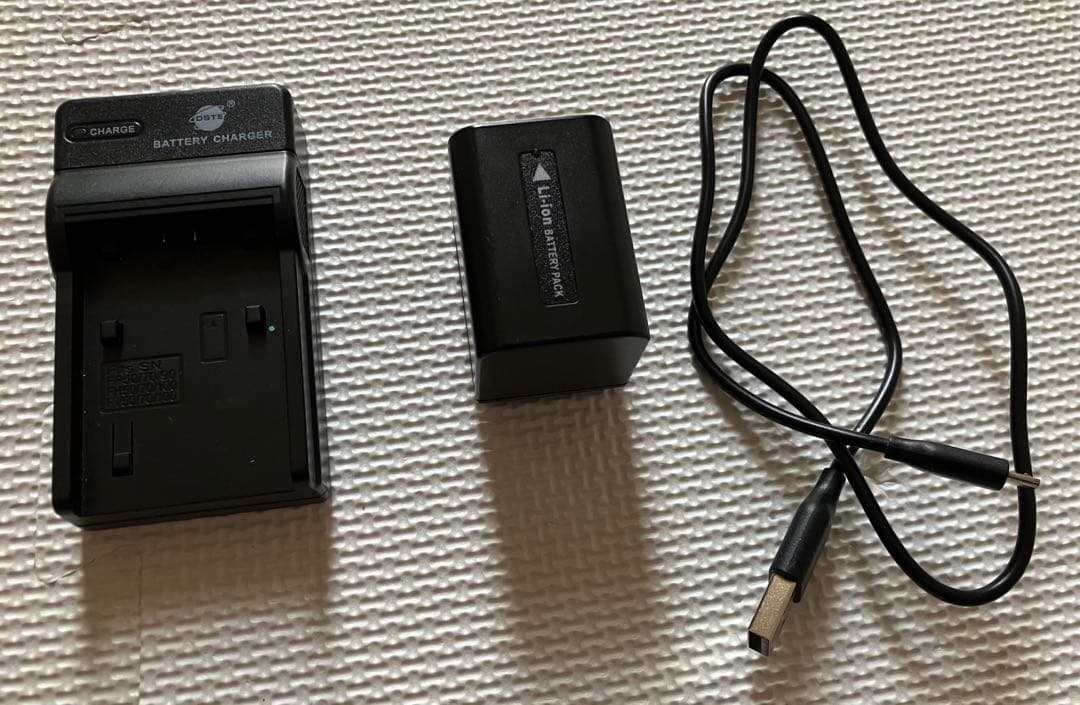 SONY HDR-CX680 ビデオカメラ ハンディカム 中古 美品 ケース付き