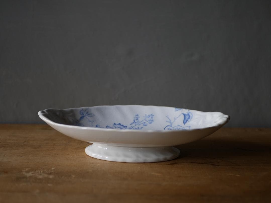 台座のついたラヴィエ ブルーの花柄 フランスアンティーク ブロカント