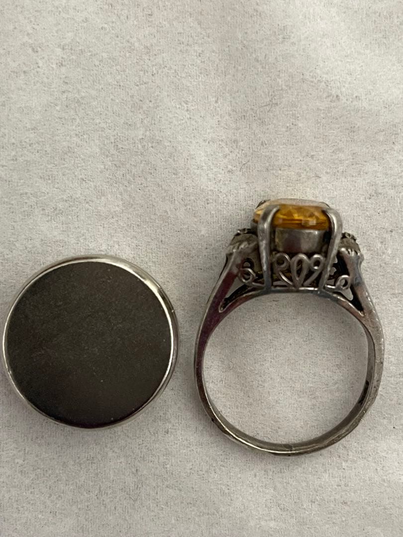 ふ*ろ様 18kリング石付き　カラット記載無し