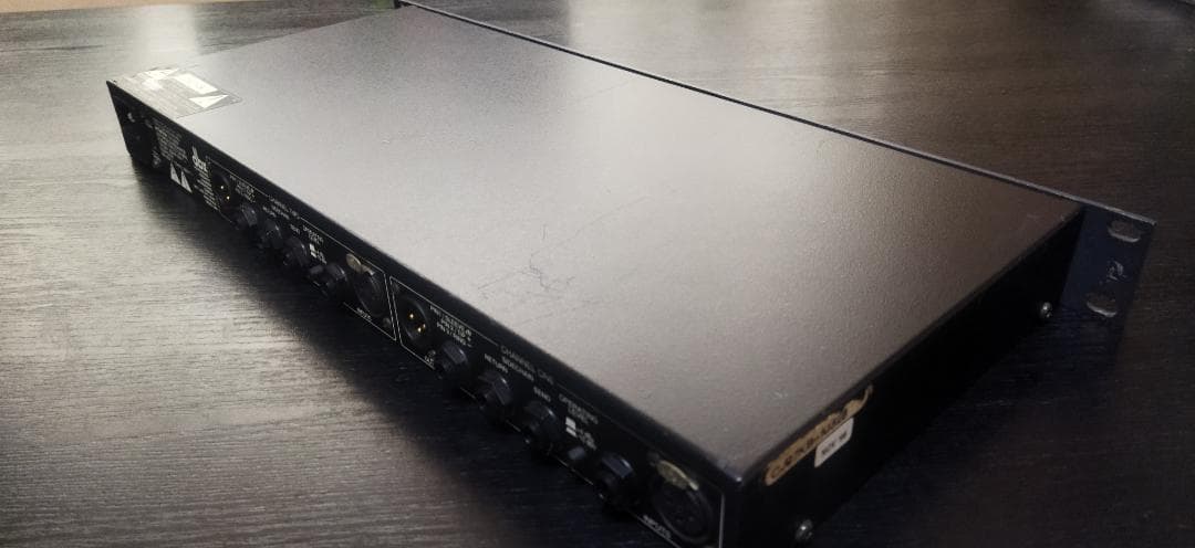 dbx 1066 2チャンネルコンプレッサー