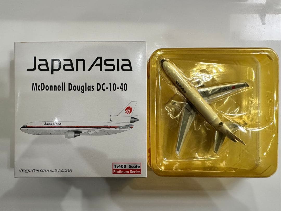 日本アジア航空DC-10-40ダイキャストモデル1/400