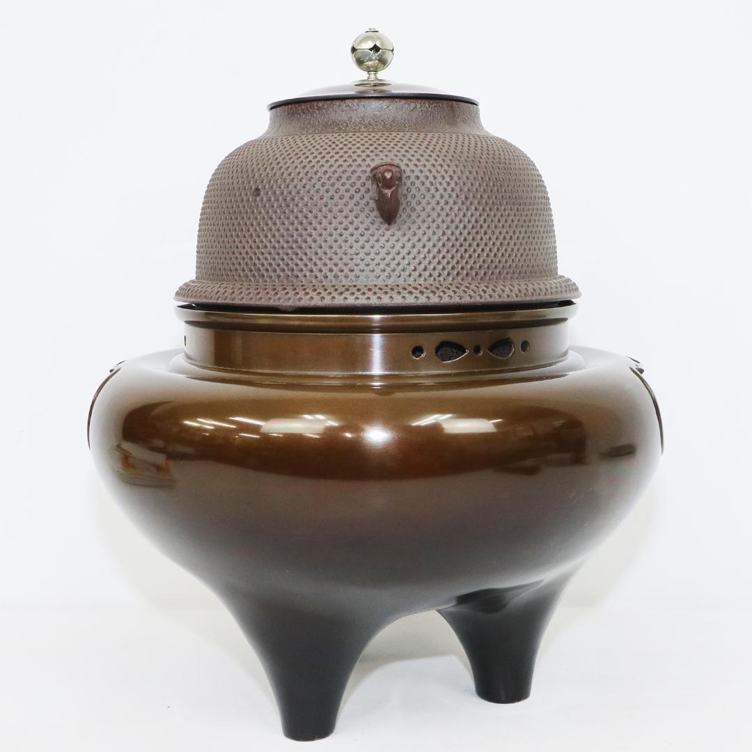 南鐐撮霰真形釜添　唐銅朝鮮風炉 高橋敬典 風炉師 金谷浄雲造