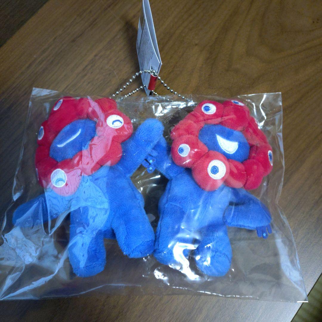 ミャクミャクペアマスコットキーホルダー ミャクミャク 手つなぎ マスコット ペア キーホルダー マグネット 新品