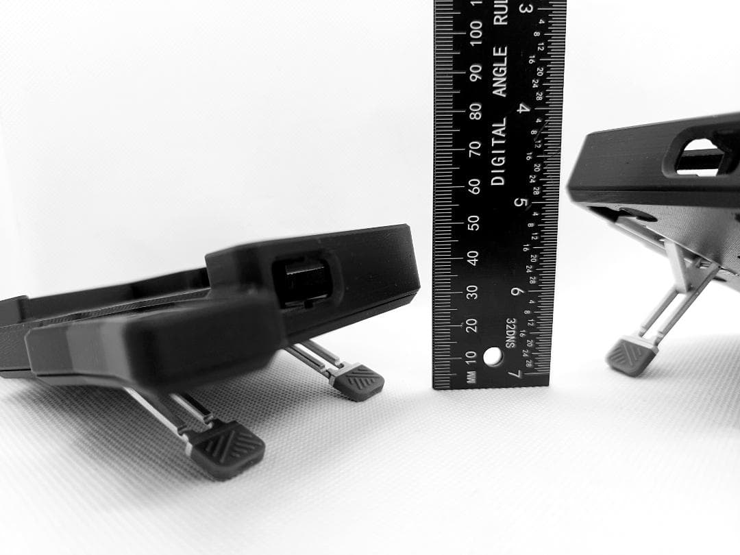 Keyball44ケース 可変テンティング、パームレスト付き