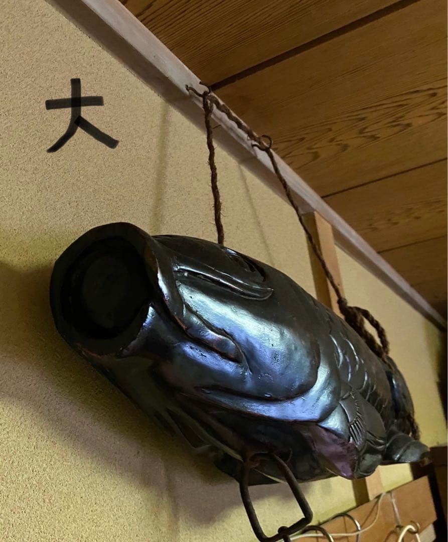 囲炉裏 自在鉤 木彫り 魚型 鯉 (大・小) インテリア小物