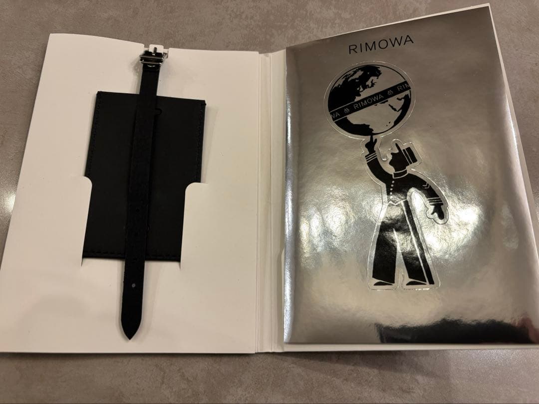 新品未使用 RIMOWA リモワ ラゲージタグ 黒 ネームタグ スーツケース