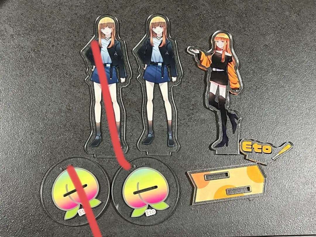 カラフルピーチ からぴち えと しまむら 新ビジュ アクスタ 旧ビジュ