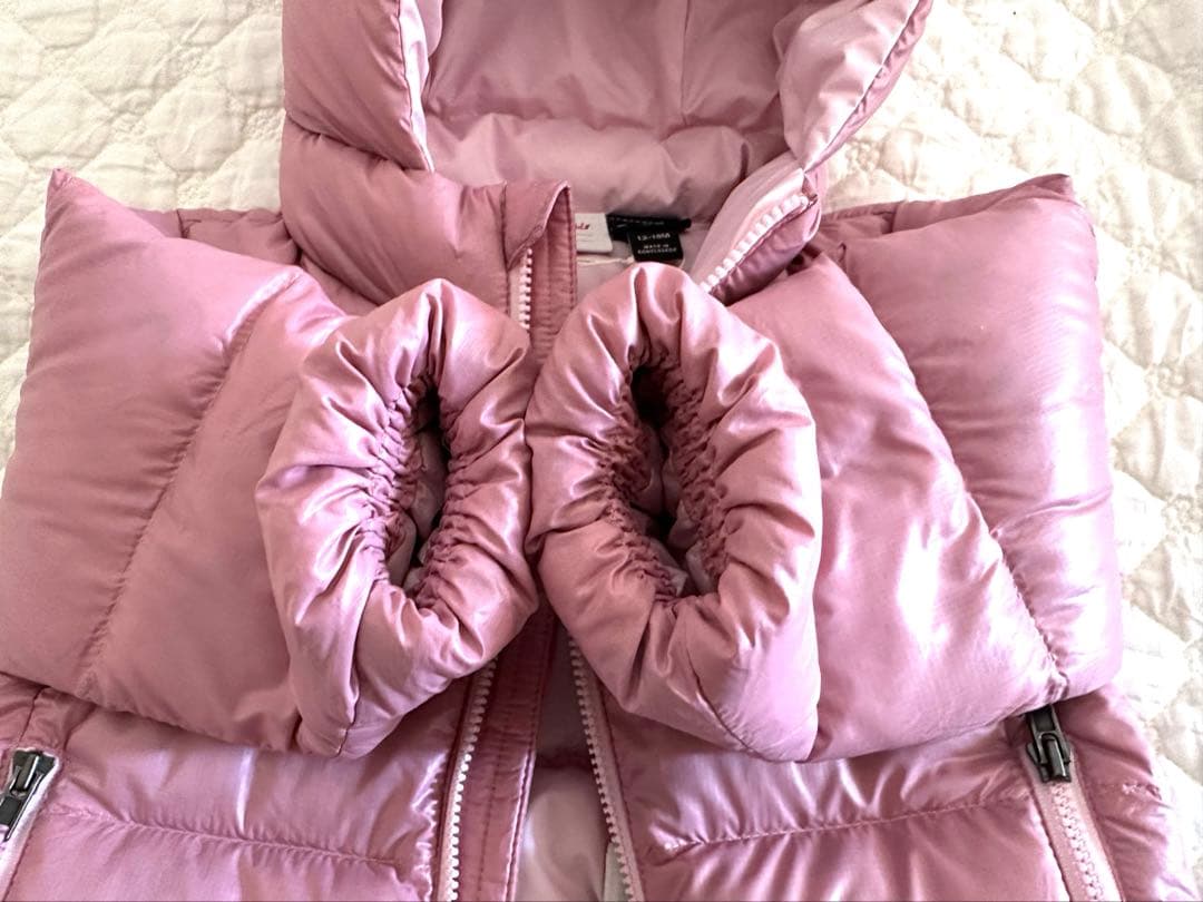 クリアランス★新品★パタゴニアキッズ　ダウンジャケット12-18m ピンク