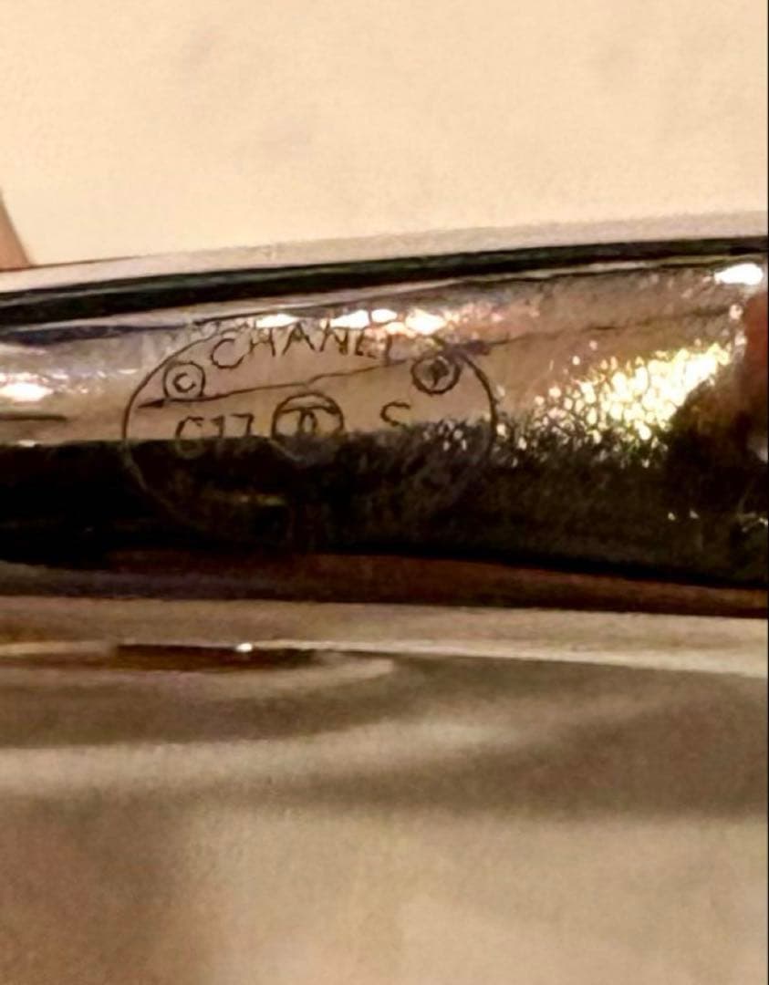 刻印有☆シャネル ストラップ ロゴ スマホ マトラッセ バッグチャーム