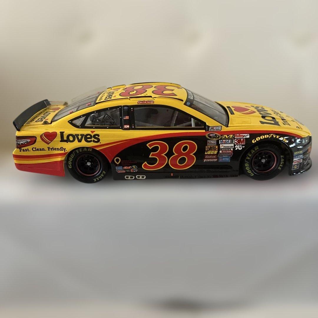 Love's Ford Racingミニカー 1/24