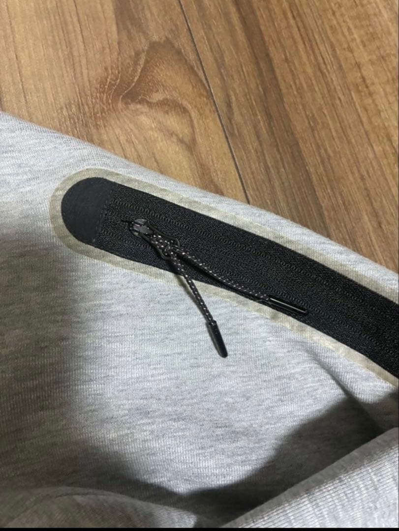 ナイキテックフリース セットアップ上下 Mサイズ グレー（内タグ付け）値下げ済み