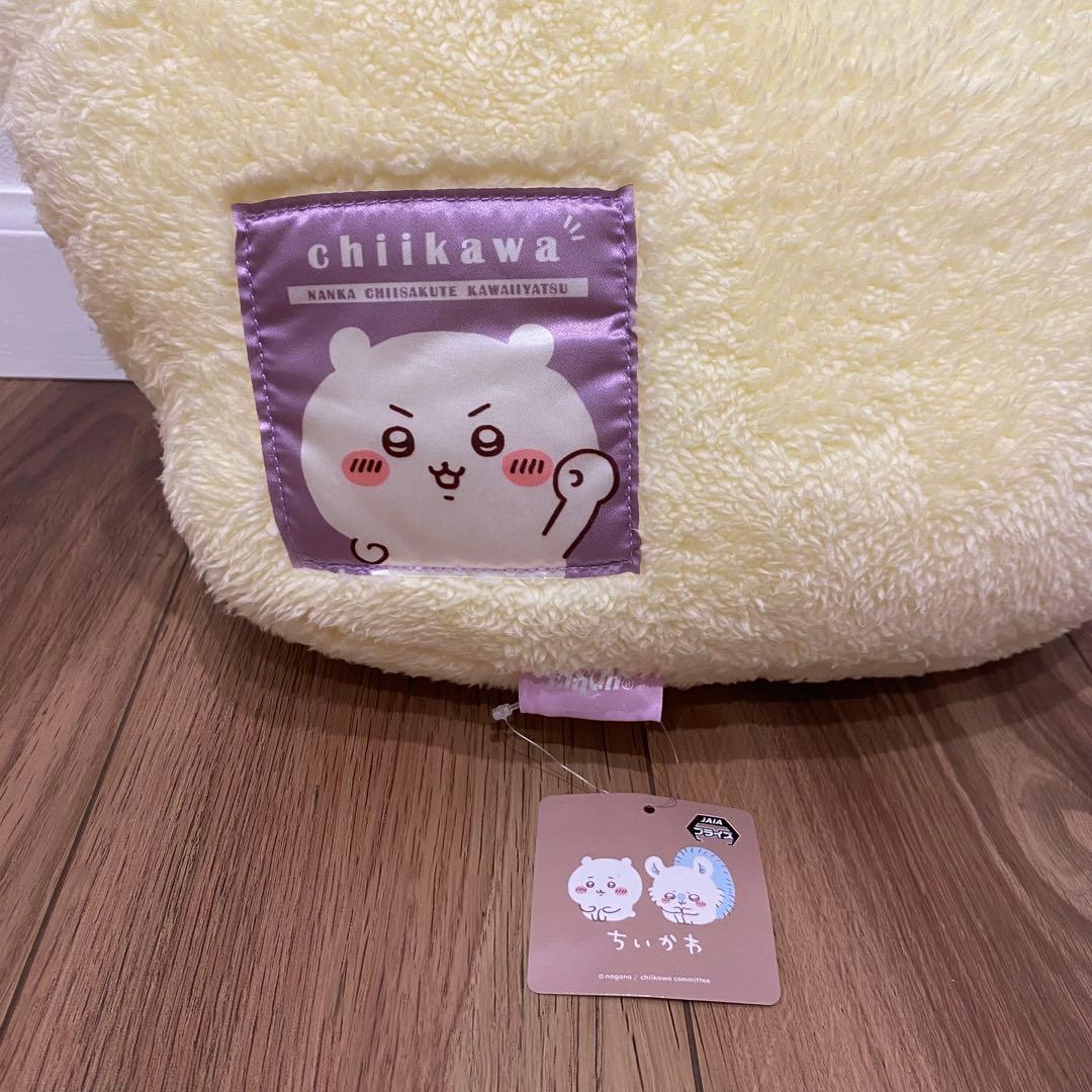 【メルカリ市限定価格】ちいかわもこもこダイカットクッションうさぎハチワレモモンガ