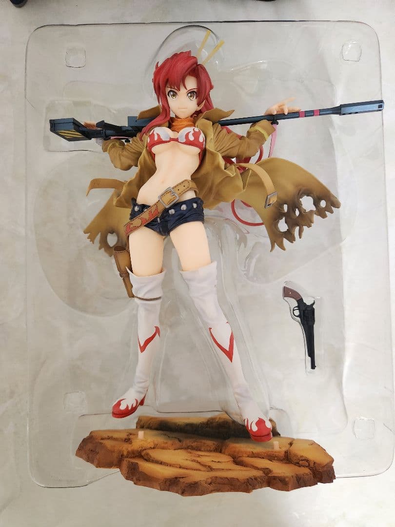 天元突破グレンラガン 謎の賞金稼ぎ ヨーコ・リットナー (1/8スケール)