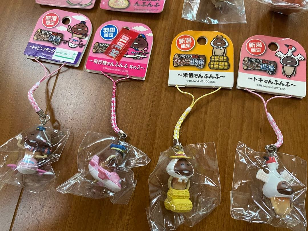 おさわり探偵 なめこ栽培キット ご当地 ストラップ