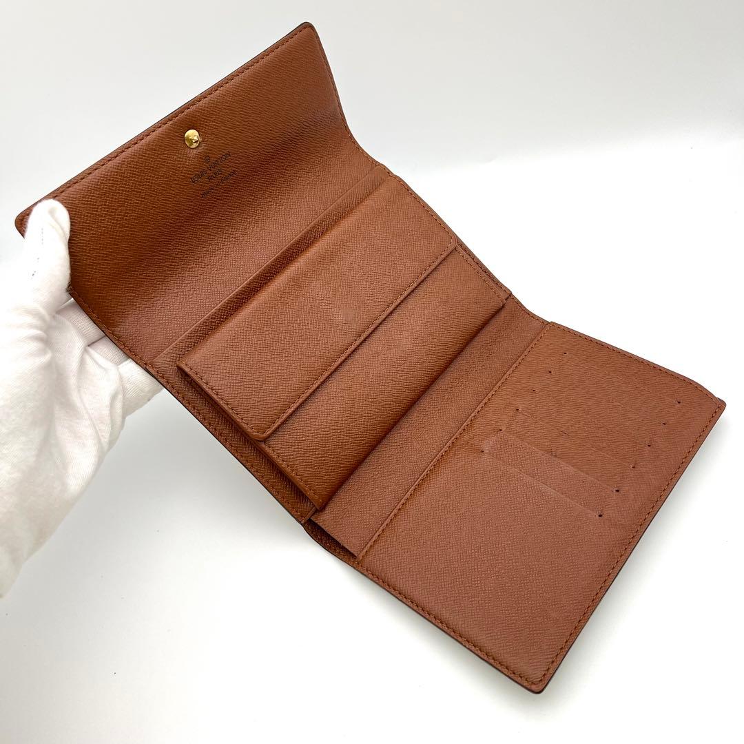 ルイヴィトン モノグラム ポルト トレゾール エテュイ パピエ 三つ折り財布