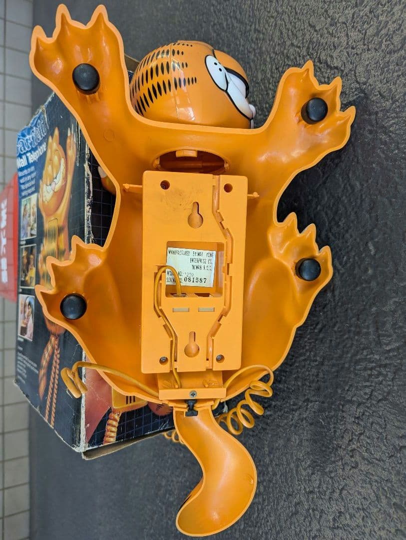 ガーフィルド、超レア壁掛け電話機(ジャンク品)】1981 米国買付け 中古美品