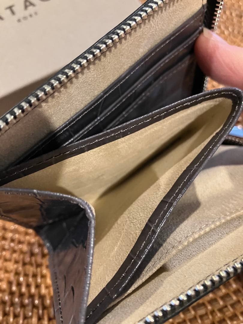 アタオ　ケース チェスレリーフ