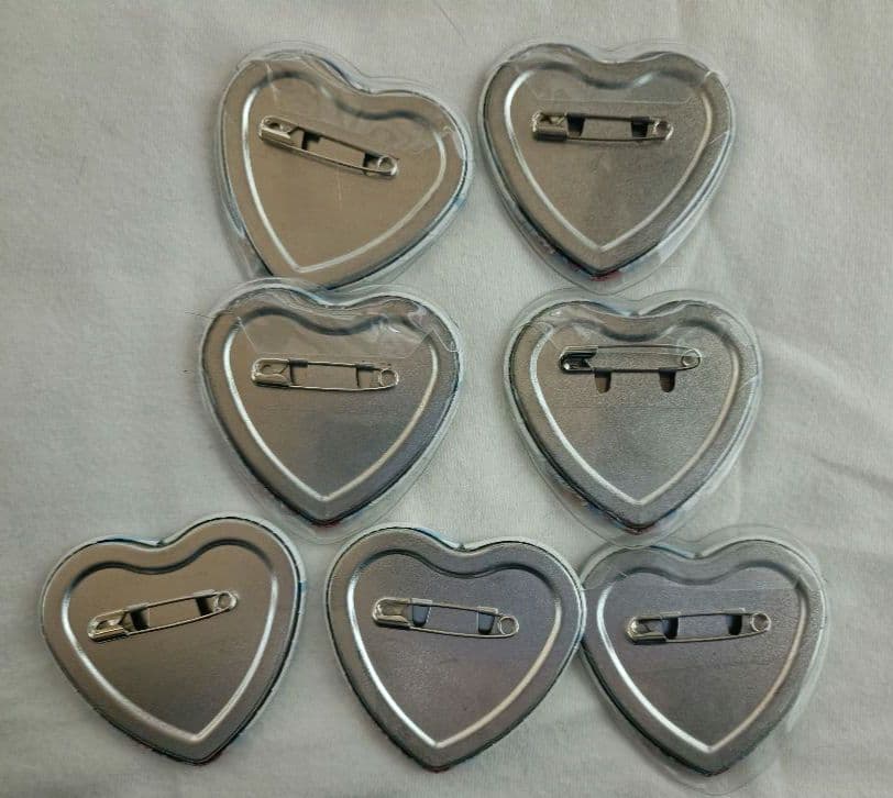 すとぷり　ころん　ハートの缶バッチ　クリスマス　winter 等身　2022