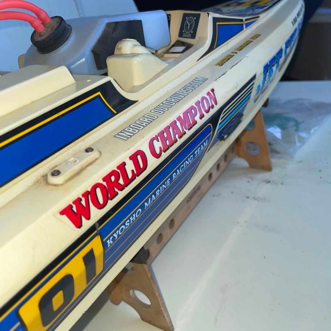 u*f様 KYOSHO WORLD CHAMPION ラジコンボート