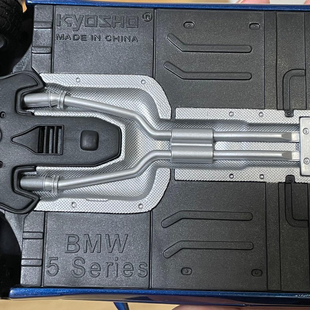 京商 1/18 BMW 5シリーズ （ER） ブルー