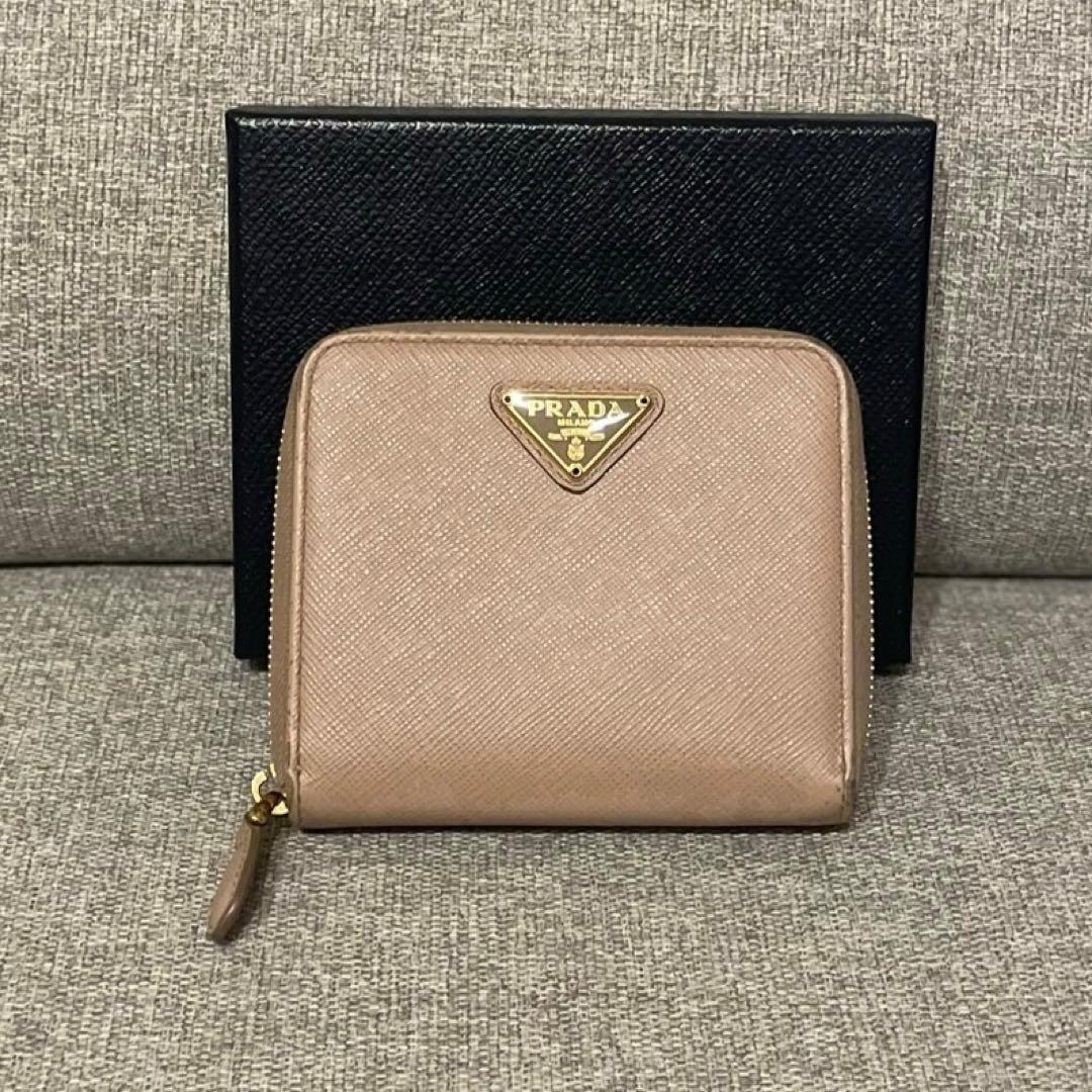 PRADA サフィアーノレザー 二つ折り財布 ベージュ
