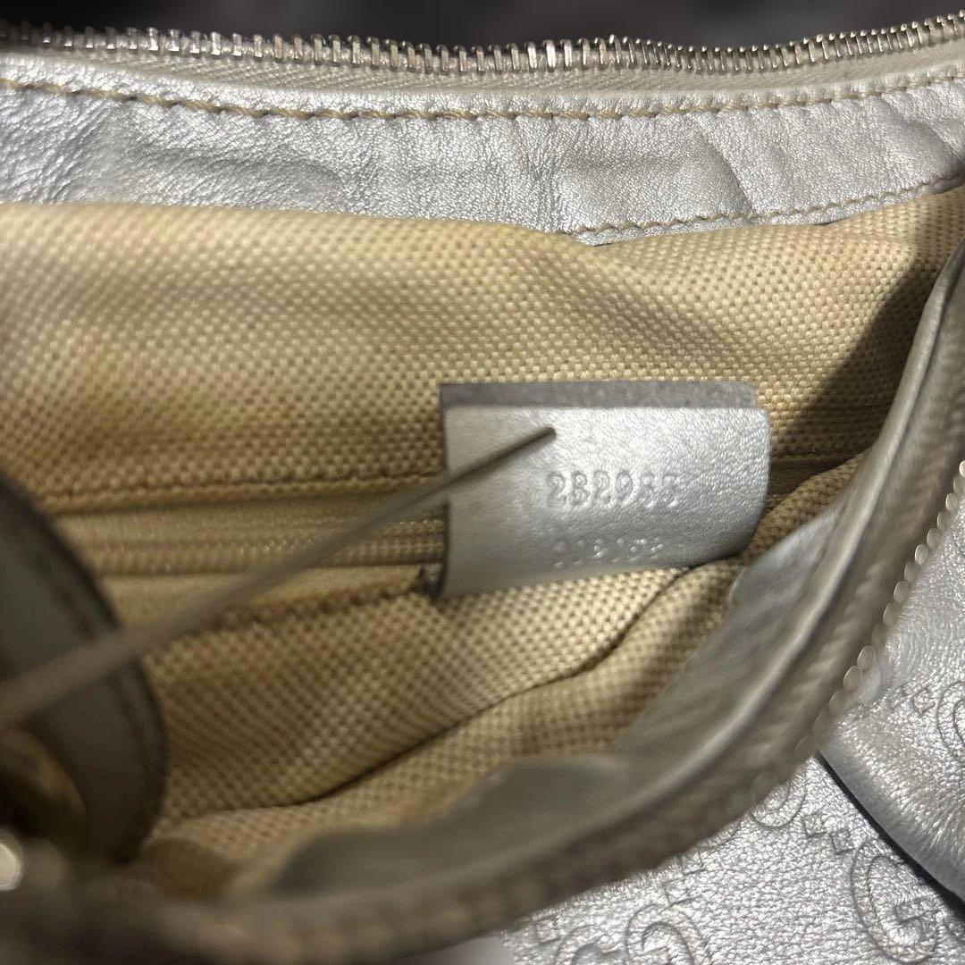GUCCI スーキー GG柄 ワンショルダー　シルバー　中古