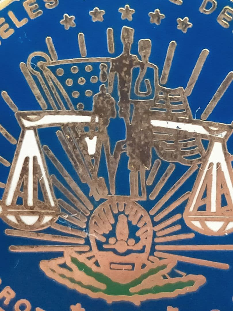 ☆C。「アメリカ ロサンゼルス市警察 ピンバッジ.紋章」。