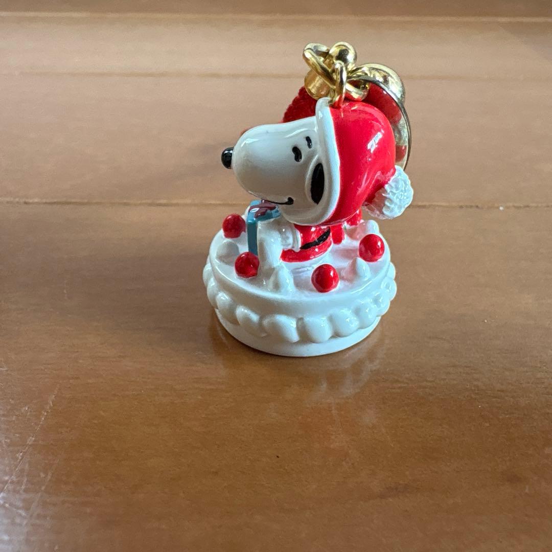 ユニバーサルスタジオジャパン　スヌーピー ストラップ　クリスマスケーキUSJ