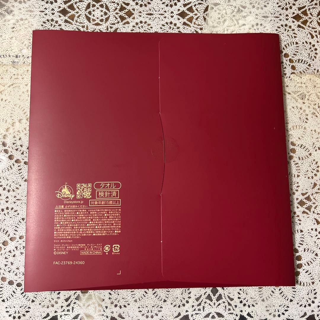 【新品未使用】ディズニーストアー　バレンタインミッキー　シェニール織ハンカチ