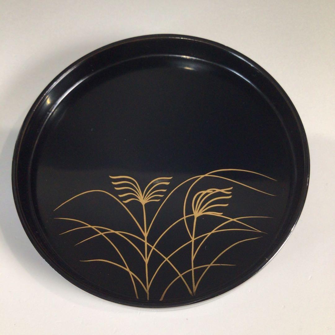 Ｐ６９１　香合　『道場宗廣作』『黒漆塗』『虫蒔絵』『丸香合』　共箱　茶道具