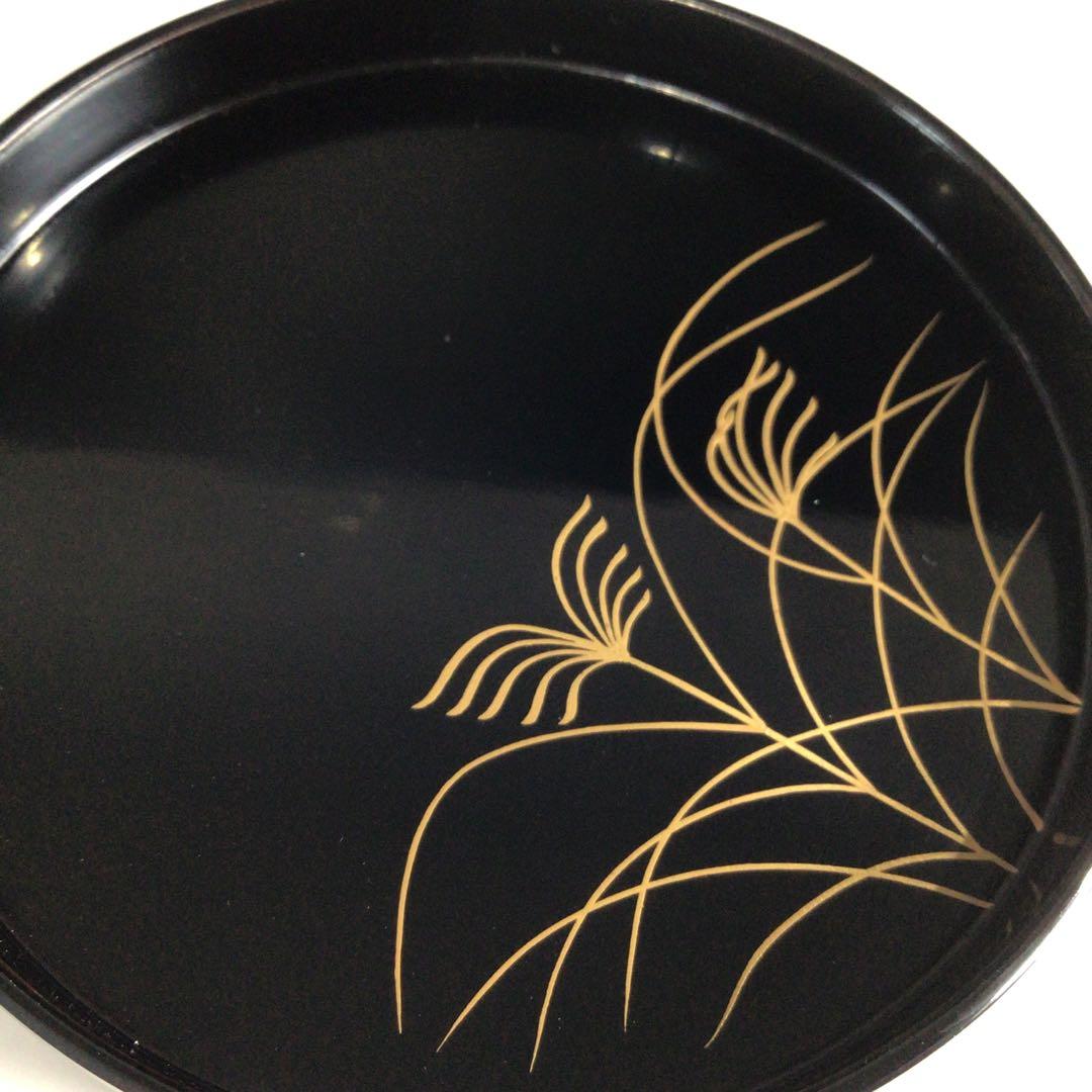 Ｐ６９１　香合　『道場宗廣作』『黒漆塗』『虫蒔絵』『丸香合』　共箱　茶道具