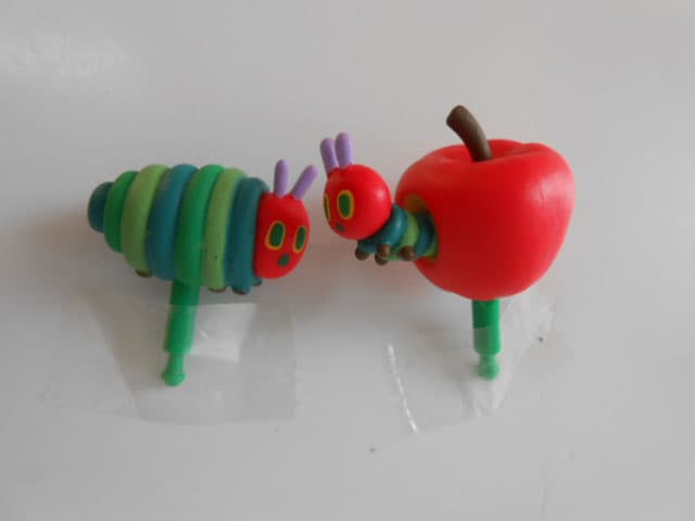 ♯Kvi25IZ　はらぺこあおむし イヤホンジャック マスコット 全5種