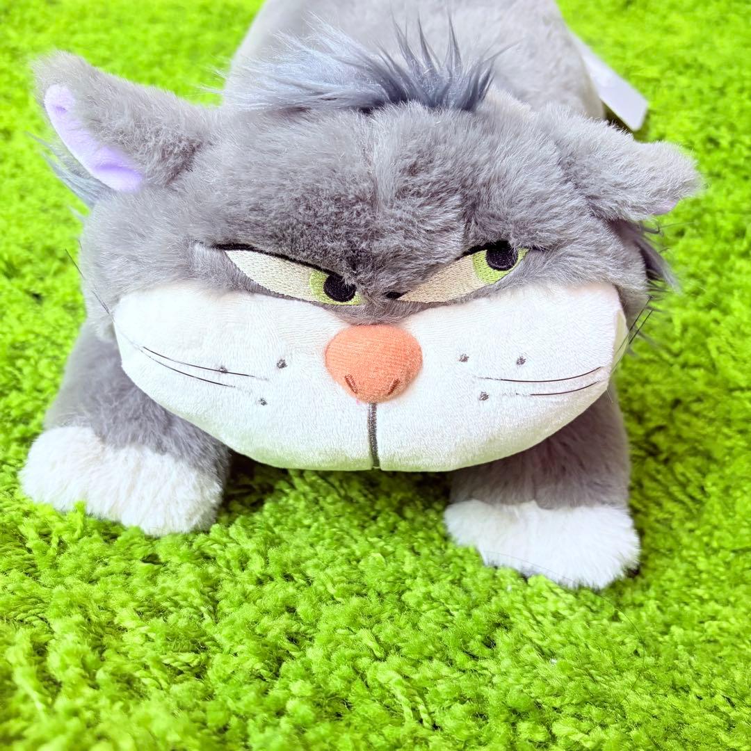 ルシファー　ぬいぐるみ　クッション　CAT DAY ディズニーストア