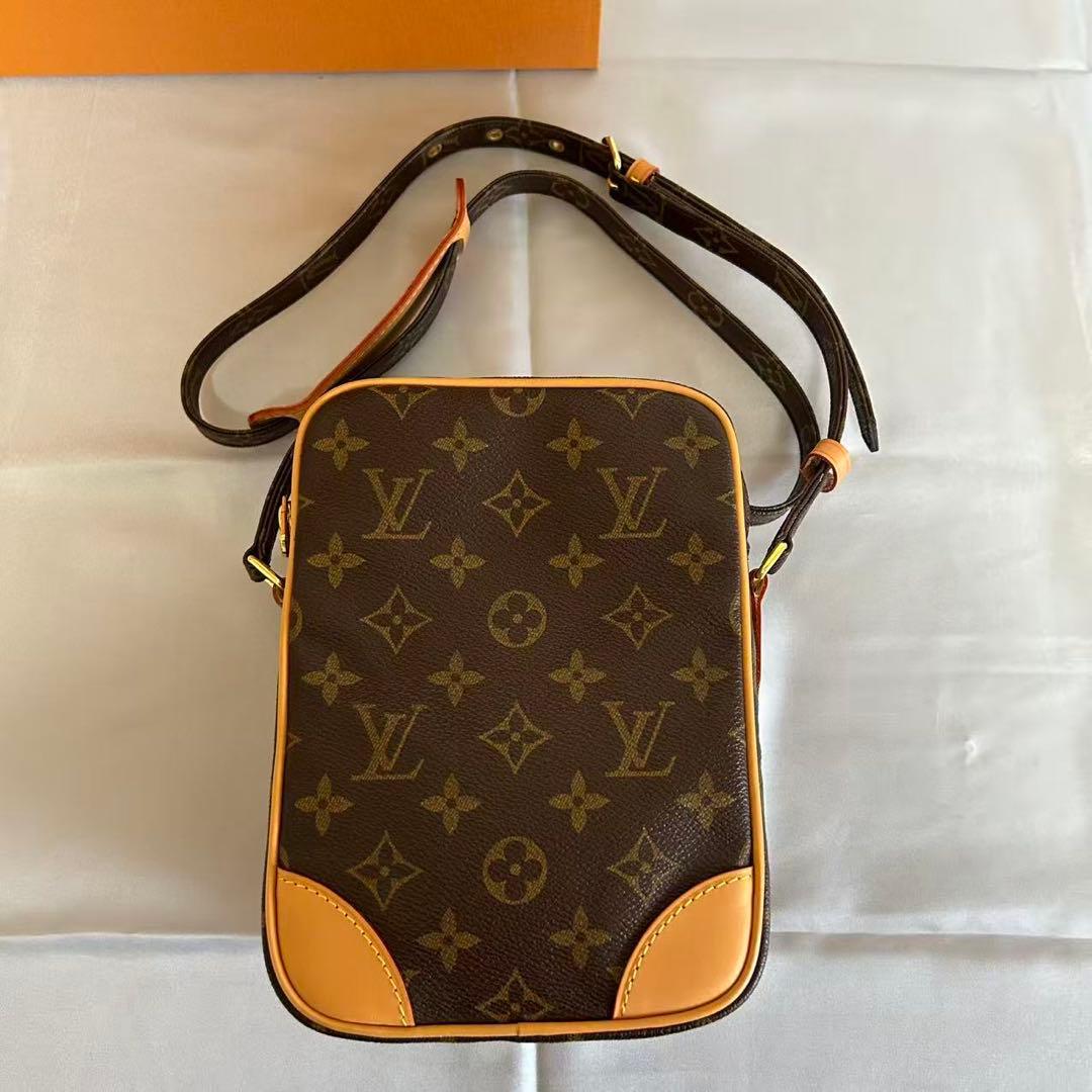 D*G様 ヴィトン　美品　アマゾン　モノグラムショルダーバッグ　最終値下げ