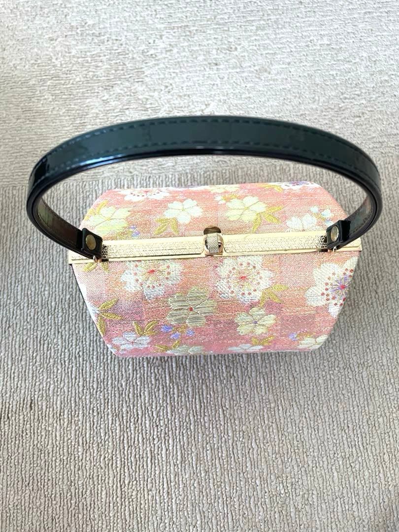 成人式　髪飾り　和装用バッグ　下駄　ファーショール　小物4点セット　和つう