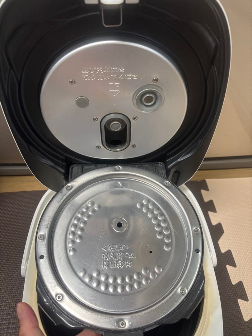 TOSHIBA 圧力IH 真空IH 炊飯器炎匠炊きrc-10vrr 2022年製