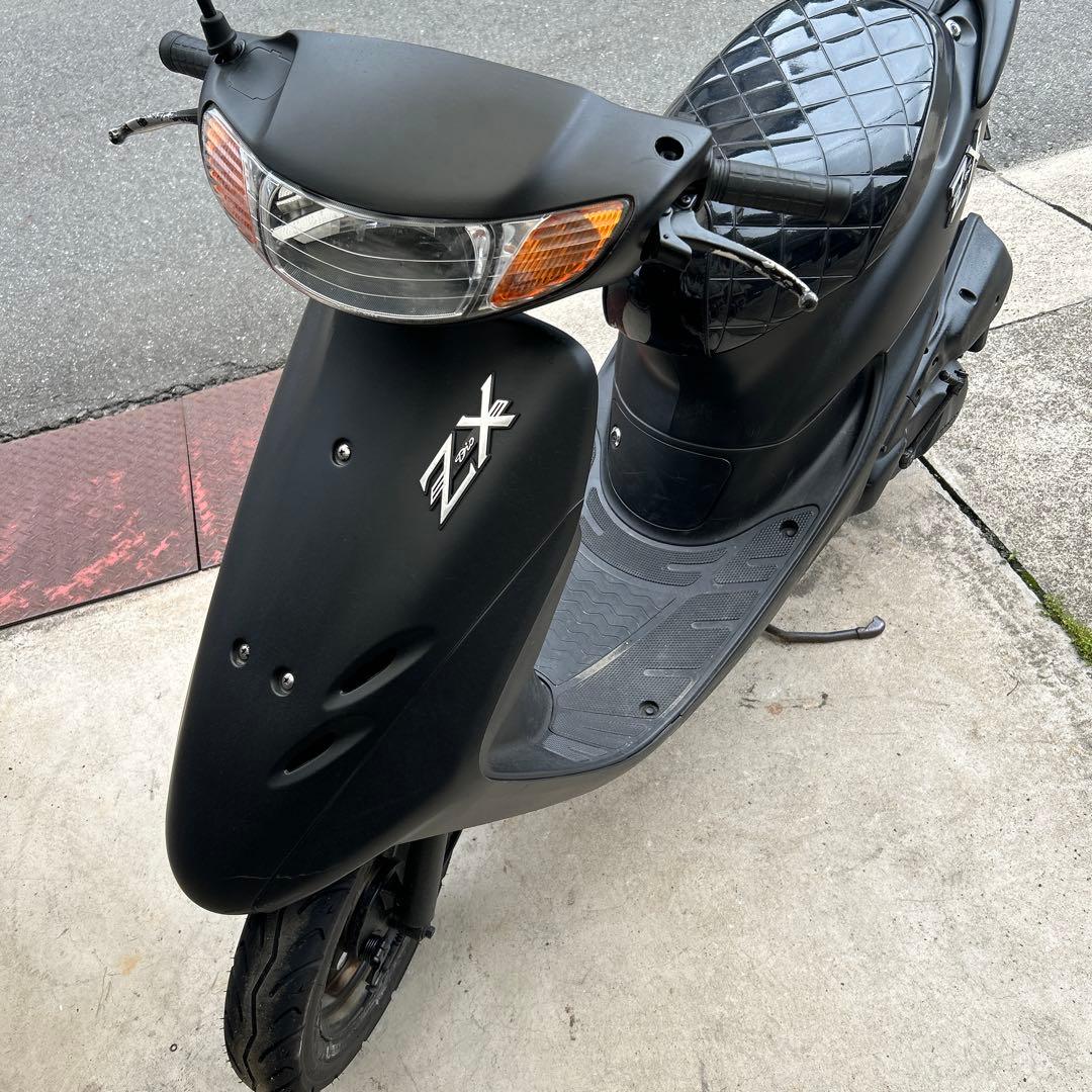 ZX バイク 【エナメルシート新品！】 ライブディオZX エナメルシート