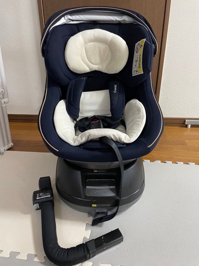 コンビ クルムーヴ スマート エッグショック JJ-550 チャイルドシート