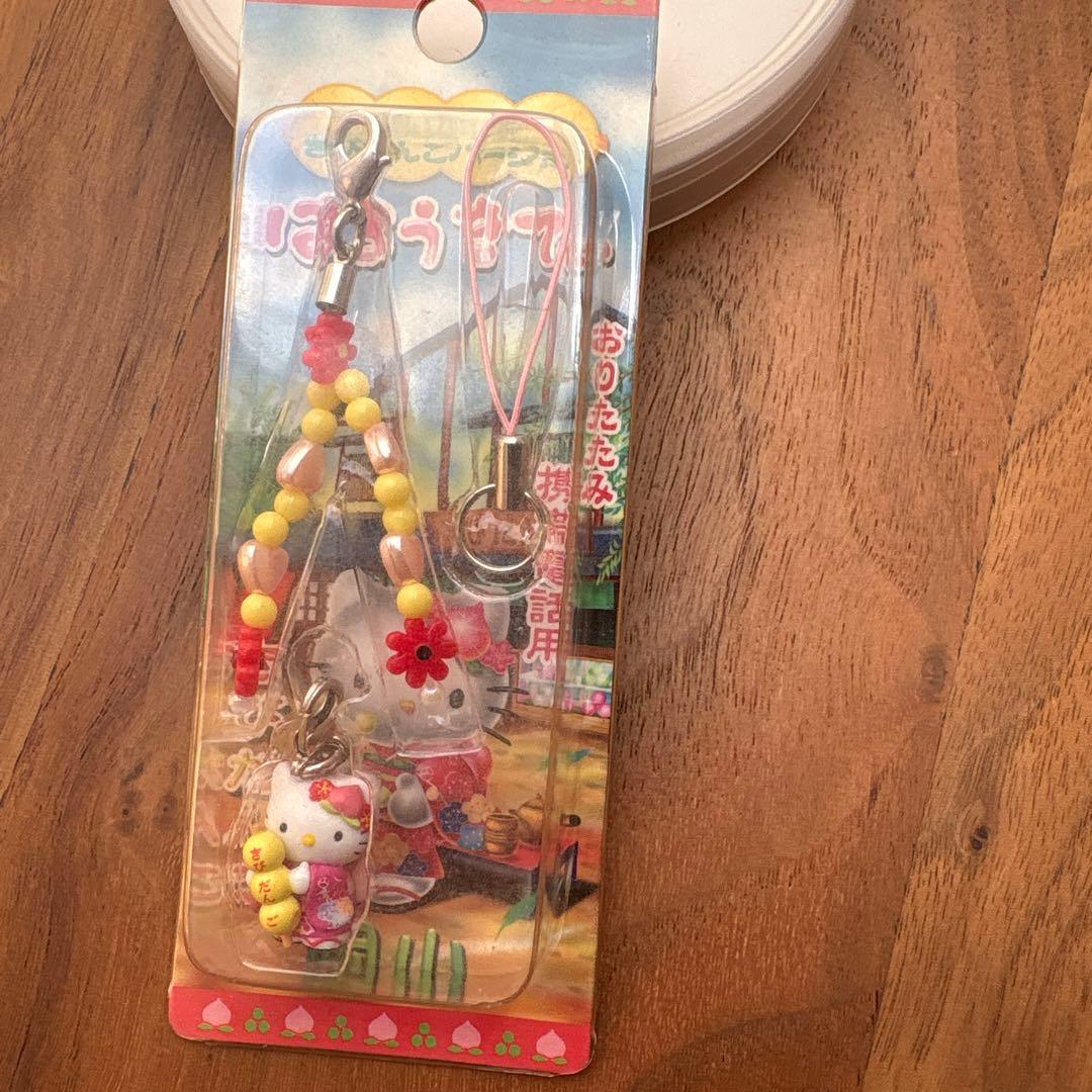 ご当地キティ 岡山限定 きびだんごバージョン ストラップ はろうきてぃ