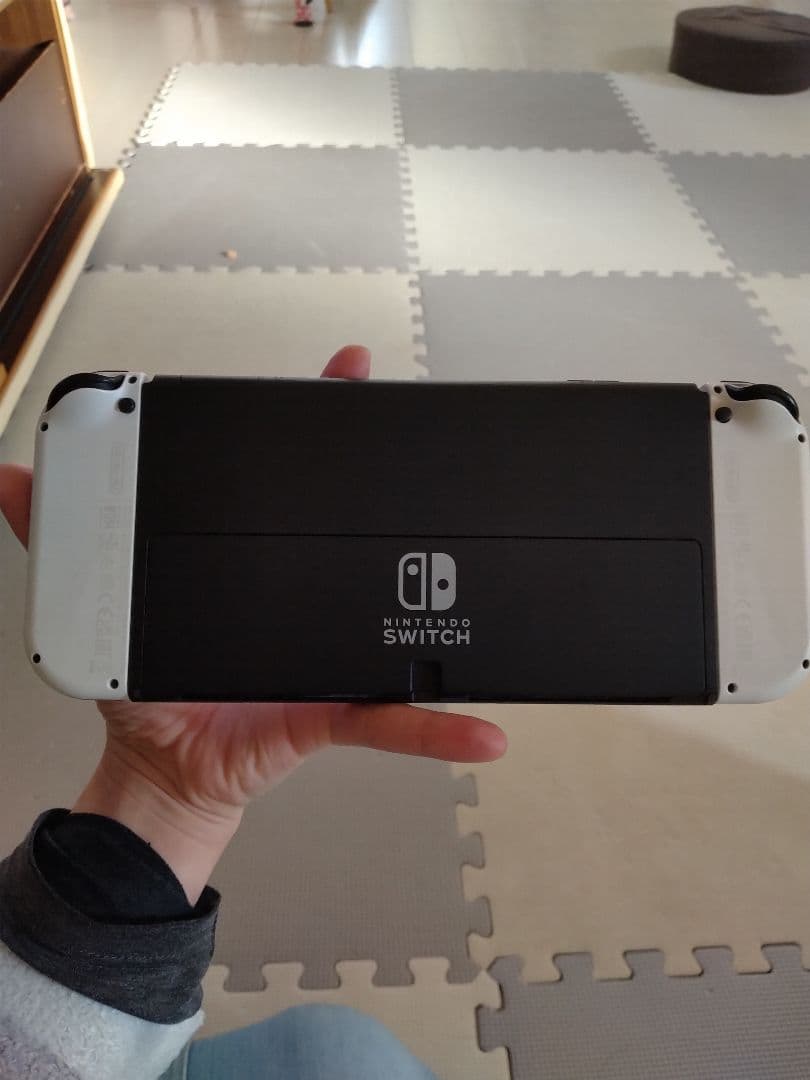 美品　Nintendo Switch ホワイト　Switch　スイッチ　有機el