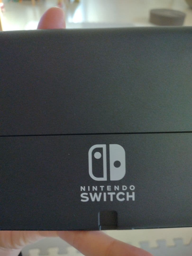美品　Nintendo Switch ホワイト　Switch　スイッチ　有機el