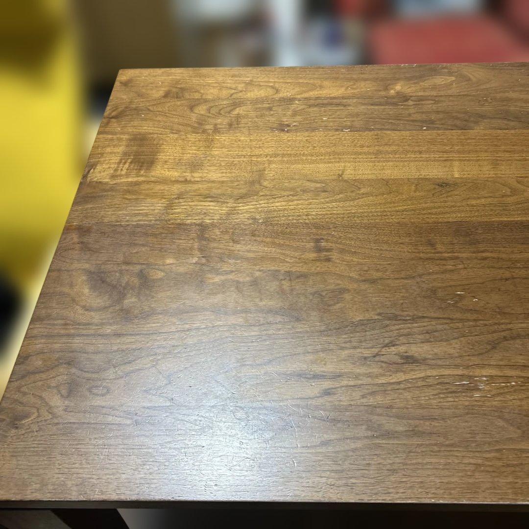 ダイニングテーブル