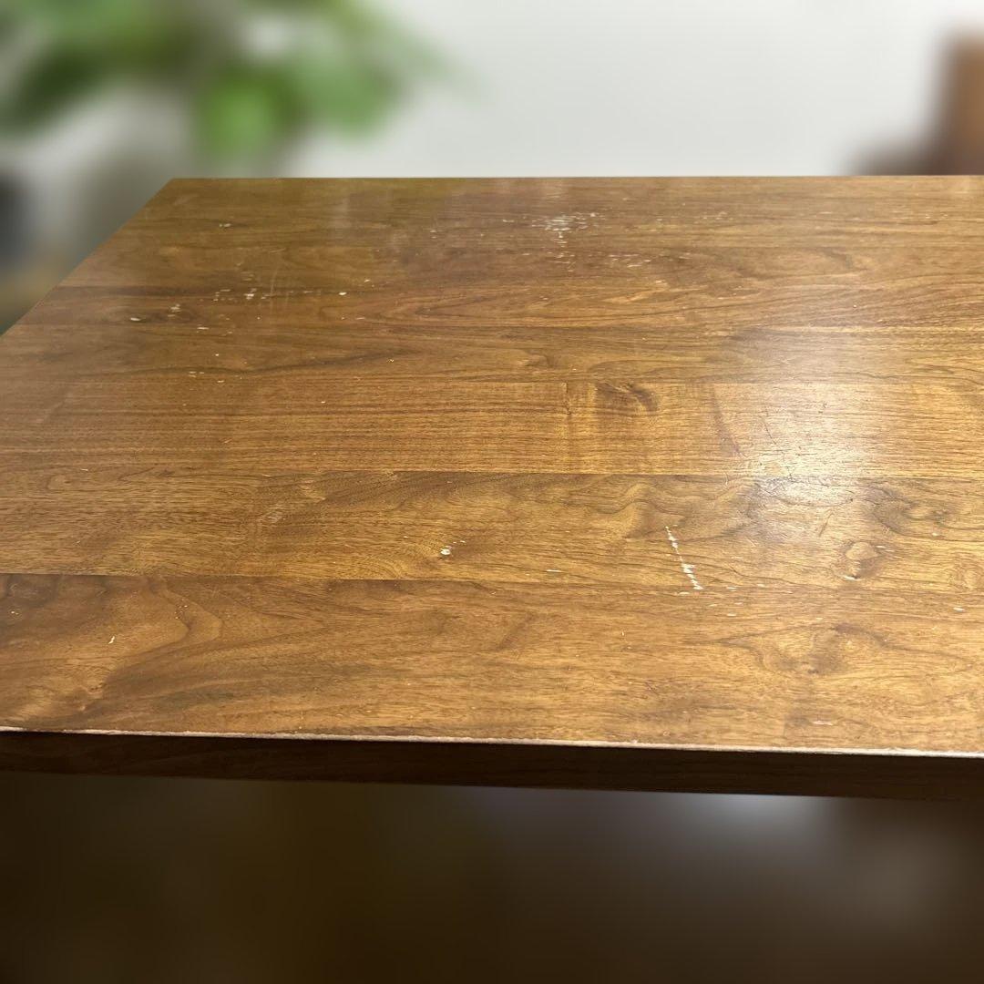 ダイニングテーブル